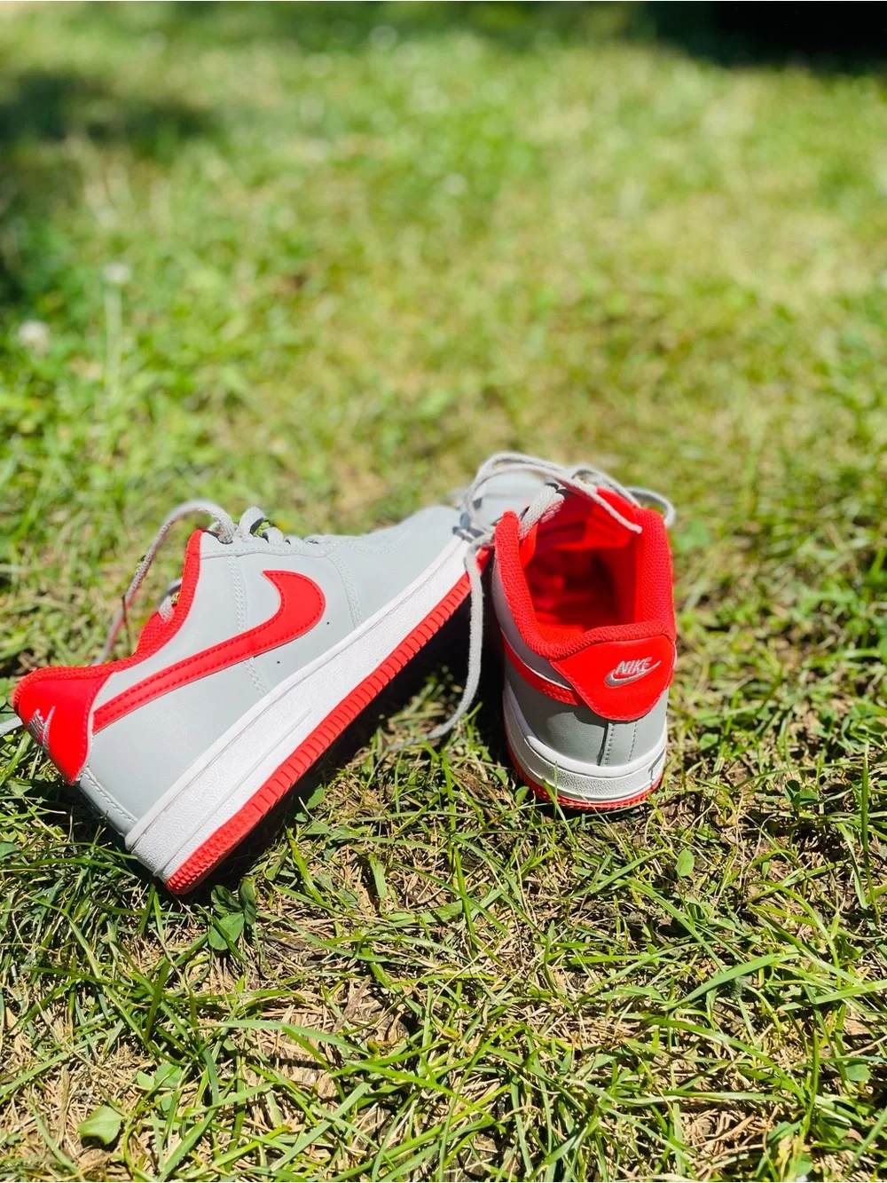Nike Air Force 1 Low Light Smoke Bright Crimson